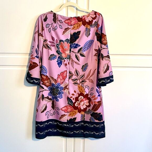 NWT Vince Camuto Flaire sleeve broder print dress in Lavender Size 4 - Picture 5 of 15